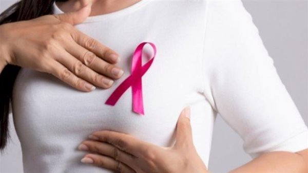 بينها تجعد الجلد.. 8 علامات تدل على الإصابة بـ سرطان الثدي وطرق الوقاية منه