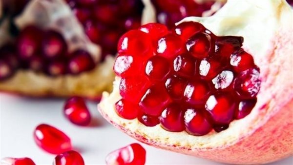 اعرف الكمية المسموح بها..ماذا يحدث لجسمك إذا تناولت الرمان يوميا؟