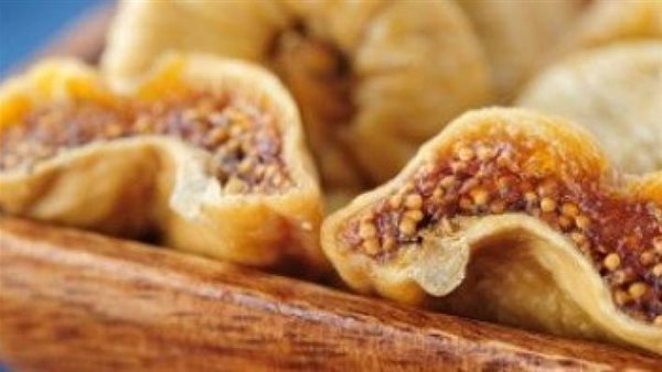 هيظبط الضغط وكله فيتامينات.. فوائد التين المجفف على الريق