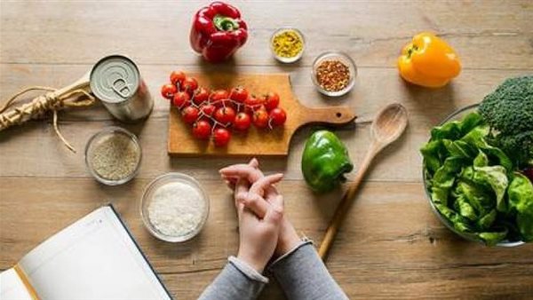 بينها النوم والقلق والسعرات الحرارية.. أسباب تفسد الدايت وتزيد وزنك