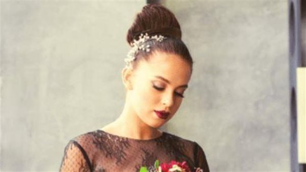 بسبب سيطرة حماتها..عروس تنتقم من أهل زوجها في حفل زفافها بهذه الطريقة | شاهد