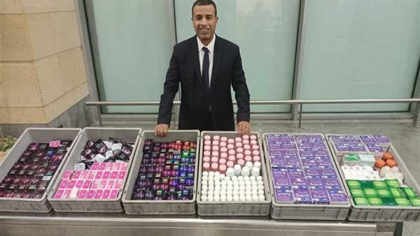 بمطار برج العرب.. تفاصيل إحباط تهريب ألعاب جنسية ومستحضرات تجميل قادمة من تركيا | شاهد