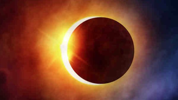 كسوف الشمس.. تحذير عاجل من البحوث الفلكية بسبب شمس هذا اليوم