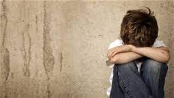 تجردت من آدميتها.. حكاية أستاذة جامعية تجبر طفلها على فعلة شنيعة