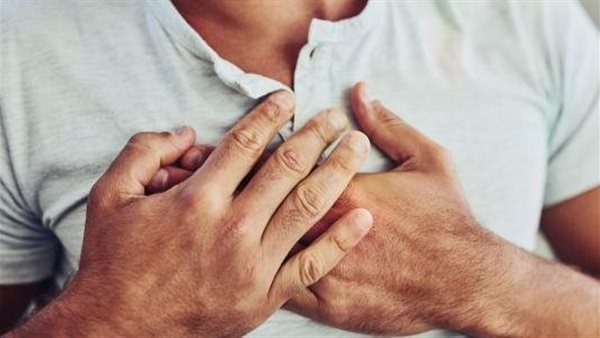 ابتعد عنها.. مشروبات شائعة تزيد فرص الإصابة بجلطات الدم وانسداد الشرايين