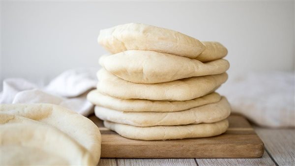 احذروا.. ماذا يحدث للجسم عند تناول الخبز الأبيض على معدة فارغة؟