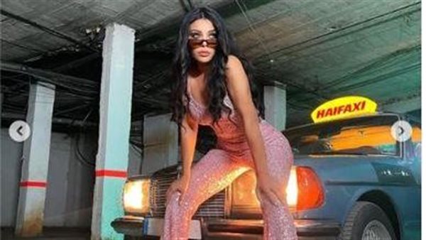 ماذا حدث لوجهها؟.. هيفاء وهبي تصدم جمهورها في حفل الرياض | شاهد