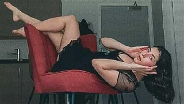 مش عايزة أعيش مع أبويا.. إطلالات أثارت الجدل لـ ابنة أحمد الفيشاوي | شاهد