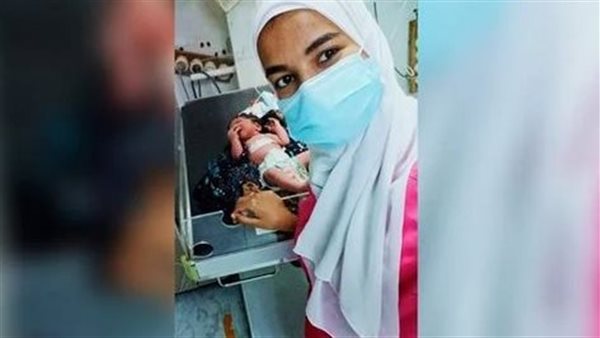 افتكروا الحمل قولون.. طبيبة أسوانية تكشف تفاصيل أغرب ولادة مفاجئة لأربعينية 