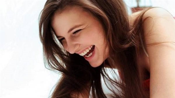 هتخليك بتضحك دايما.. أكثر أبراج البنات الفرفوشة