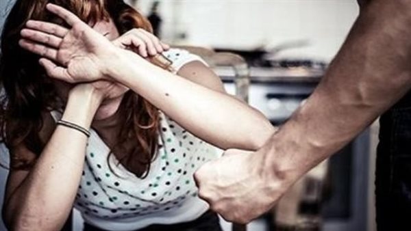 عايز يذل مراته بالإيصالات.. مؤامرة الزوج لم تفلح وعمه يفضحه بالخطأ