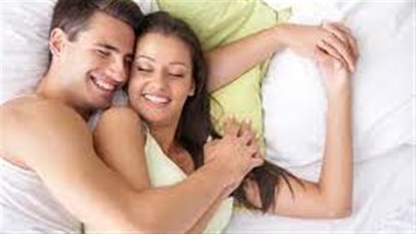 احذروا الهجر في الفراش.. الإفتاء تنصح الزوج أن يحتضن زوجته أثناء النوم