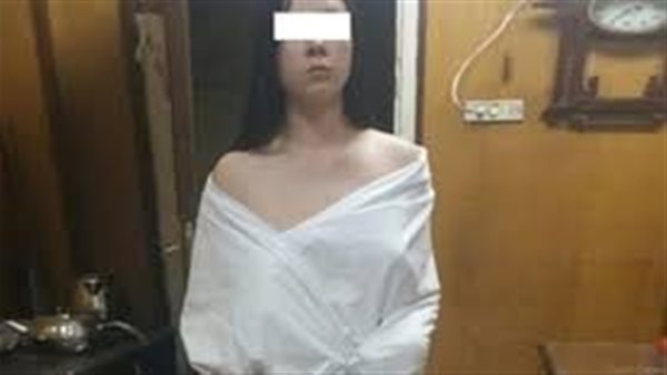 تستدرج الرجال من الكافيهات.. تفاصيل القبض على فتاة لممارستها الرذيلة بالاسكندرية