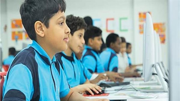 تحذيرات خطيرة..أول تحرك رسمي من التعليم بعد انتشار مشروب طاقة بين طلاب المدارس