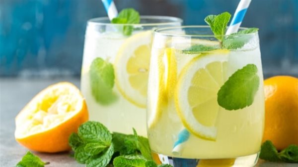 يتخلص من الصداع وينقي البشرة.. فوائد مشروب الليمون والنعناع لا تعد ولا تحصى