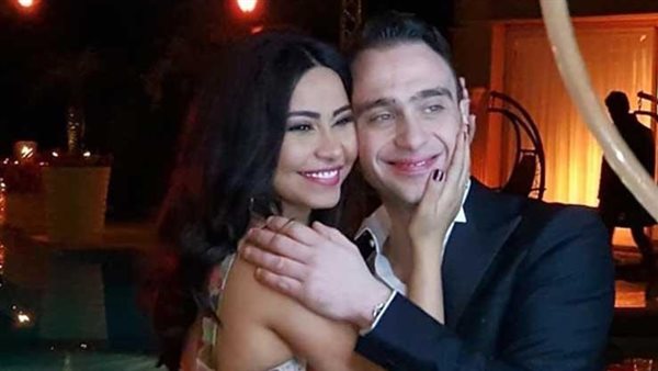 فيديو مُسرب.. والد حسام حبيب ينشر مقطع لنجله وشيرين عبدالوهاب ويحذفه بعد هجوم الجمهور 