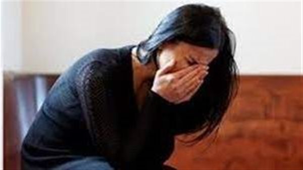 جسمك بيفكرني بواحد صاحبي.. سيدة تشكو تنمر زوجها وخيانته لها لمحكمة الأسرة