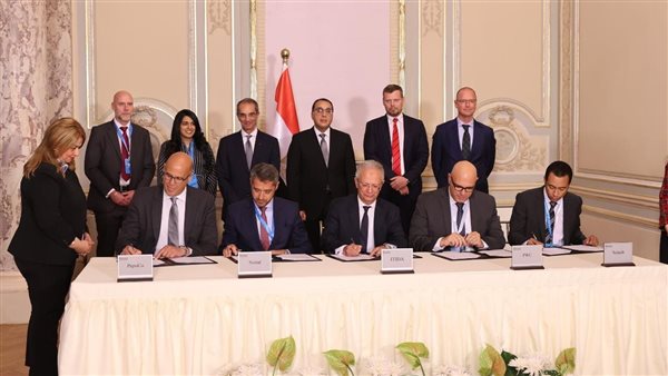 رئيس مجلس الوزراء يشهد توقيع اتفاقية تعاون جديدة بين 