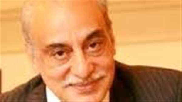 قرينة الكاتب الراحل أحمد الحلوانى تتعاقد على نشر مجموعته القصصية «رفة عين»