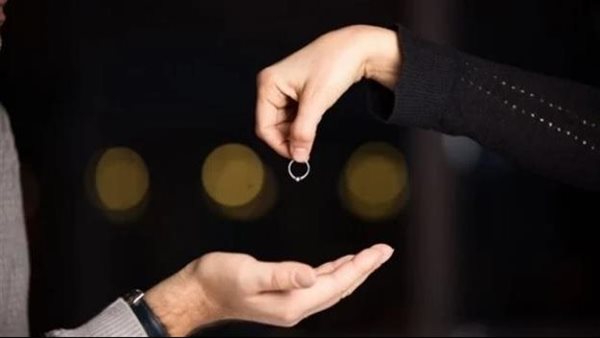 عامل جروب للستات.. غادة تطلب خلع زوجها