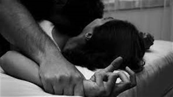 توفيت أثناء ممارسة الرذيلة.. كشف لغز العثور على جثة فتاة أعلى عقار بمصر الجديدة