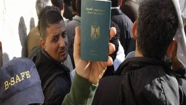 أول تعليق من القوى العاملة على أنباء منع دخول العمالة المصرية للكويت