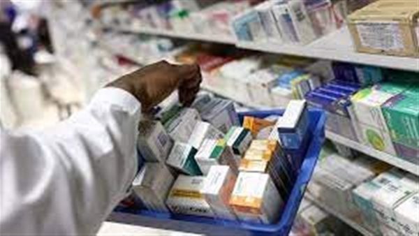 بيان رسمي..الحكومة تحسم الجدل بشأن انتشار أدوية مغشوشة بالصيدليات