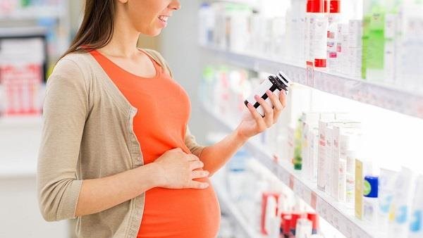  طبيب يجيب.. هل تناول العلاج على معدة فارغة يتسبب في مرض خطير؟