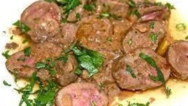 اللسان والمخ.. هذا ما يحدث لجسمك عند تناول حلويات اللحوم 