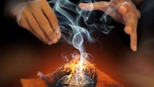 الجن بيصرخ من الضرب.. تفاصيل صادمة في تعذيب شاب حتى الموت على يد دجال 