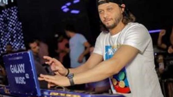 السبب مفاجأة.. تفاصيل القبض على عازف الأورج محمد عبدالسلام