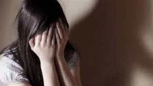 حاول خلع ملابسها على السلم.. قرار عاجل ضد المتهم بالتحرش بطفلة في حلوان 