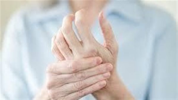 خد بالك..علامة تظهر على اليدين تنذرك بأمراض خطيرة