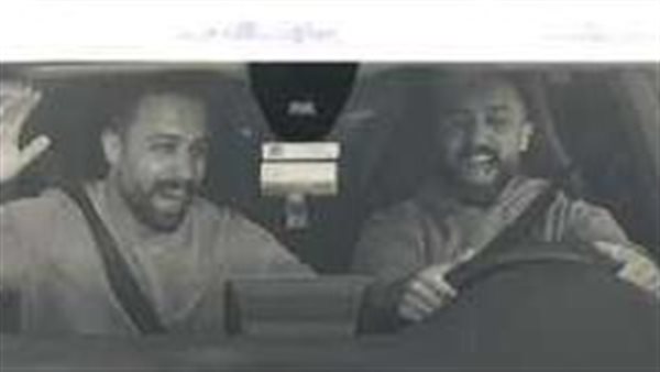 الضحك والتفكير أثناء القيادة.. حقيقة مخالفات المرور التي أثارت الجدل | شاهد