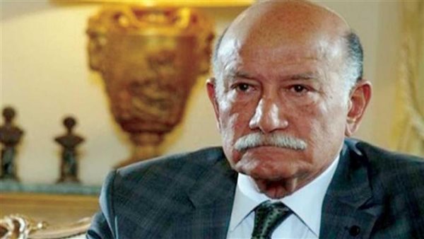 أحلى من رأت عيناي.. من هي الفنانة التي تغزل بها أحمد خليل؟ | فيديو