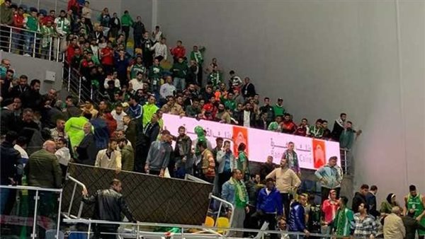 من المدرج لغرف الطوارئ.. ماذا جرى في حادث صالة حسن مصطفى؟