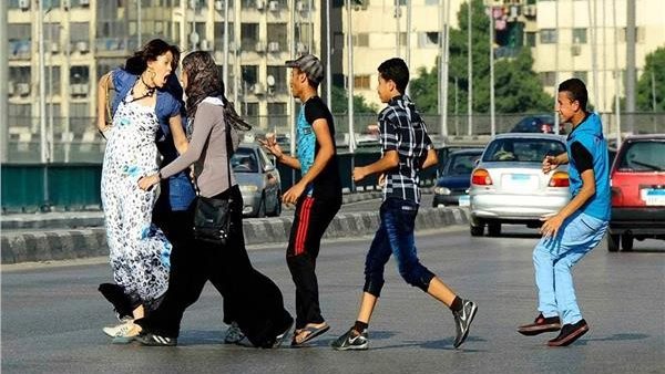 مقدرش يستحمل معاكسة بنته.. القصة الكاملة لوفاة أب بأزمة قلبية أثناء مشاجرة