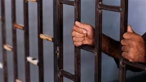 طرده من فرنسا بعد انتهاء العقوبة.. تفاصيل الحكم على مواطن مصري بالسجن بسبب نجم باريس سان جيرمان