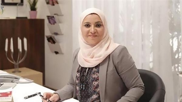 خائن بطبعه.. قرار جديد في محاكمة هبة قطب لإهانتها الرجل المصري