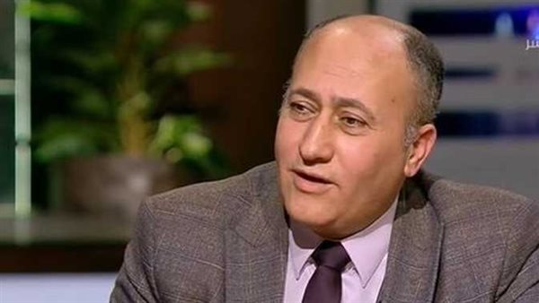 غسالة الأطفال بوظت جوازه.. وكيل نقابة المأذونين يحكي أغرب موقف خلال عقد زواج | فيديو