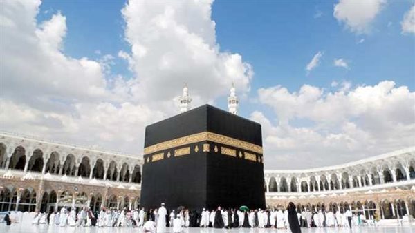 بـ12 ألف جنيه.. كيف تؤدي العمرة بأقل التكاليف ضمن برنامج تذكرتك تأشيرة؟