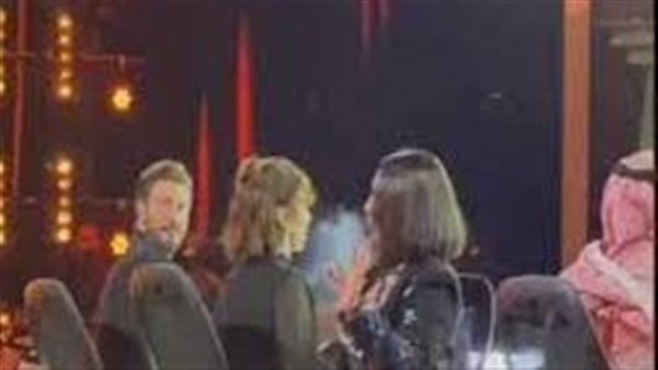 مش أول مرة.. لماذا اعتذرت أصالة عن التدخين وأنكرت اعتياده؟ | فيديو