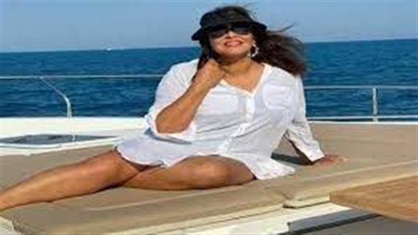 منصحش حد.. تصريح صادم من هالة صدقي عن الوسط الفني