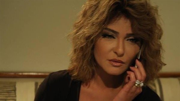 نقابة الممثلين لا تعلم.. علا غانم تستغيث: أتعرض للطرد من بيتي وللتهديد