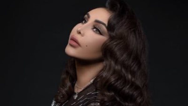 لن تتوقعه.. سعر خرافي لإطلالة أحلام الشامسي | شاهد