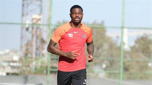 كنت بصلي الفجر.. مهاجم كاميروني يروي تفاصيل نجاته من زلزال تركيا 