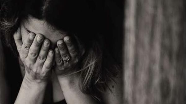 لمس مناطق حساسة.. طالبة تروي تفاصيل مثيرة عن هتك عرضها وسط الشارع فى شبرا