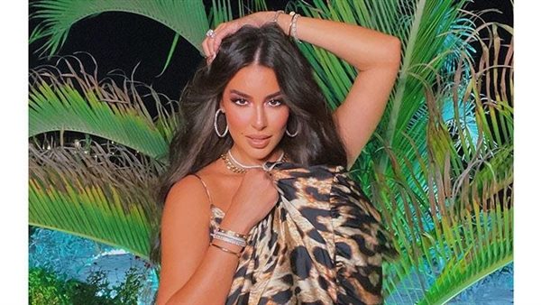 رميناه بماضيه وحكايته.. ياسمين صبري تثير الجدل وترقص على أغنية غلبان | شاهد