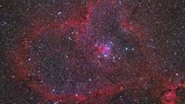  قبل عيد الحب.. لقطة مثيرة لظهور قلب أحمر في الفضاء | شاهد