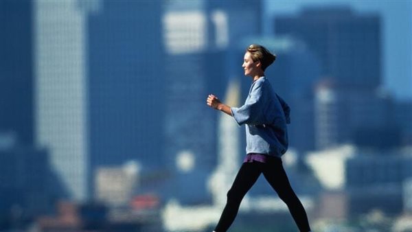 لن تتوقع.. المشي 22 دقيقة يوميا يقلل خطر الإصابة بهذا المرض 